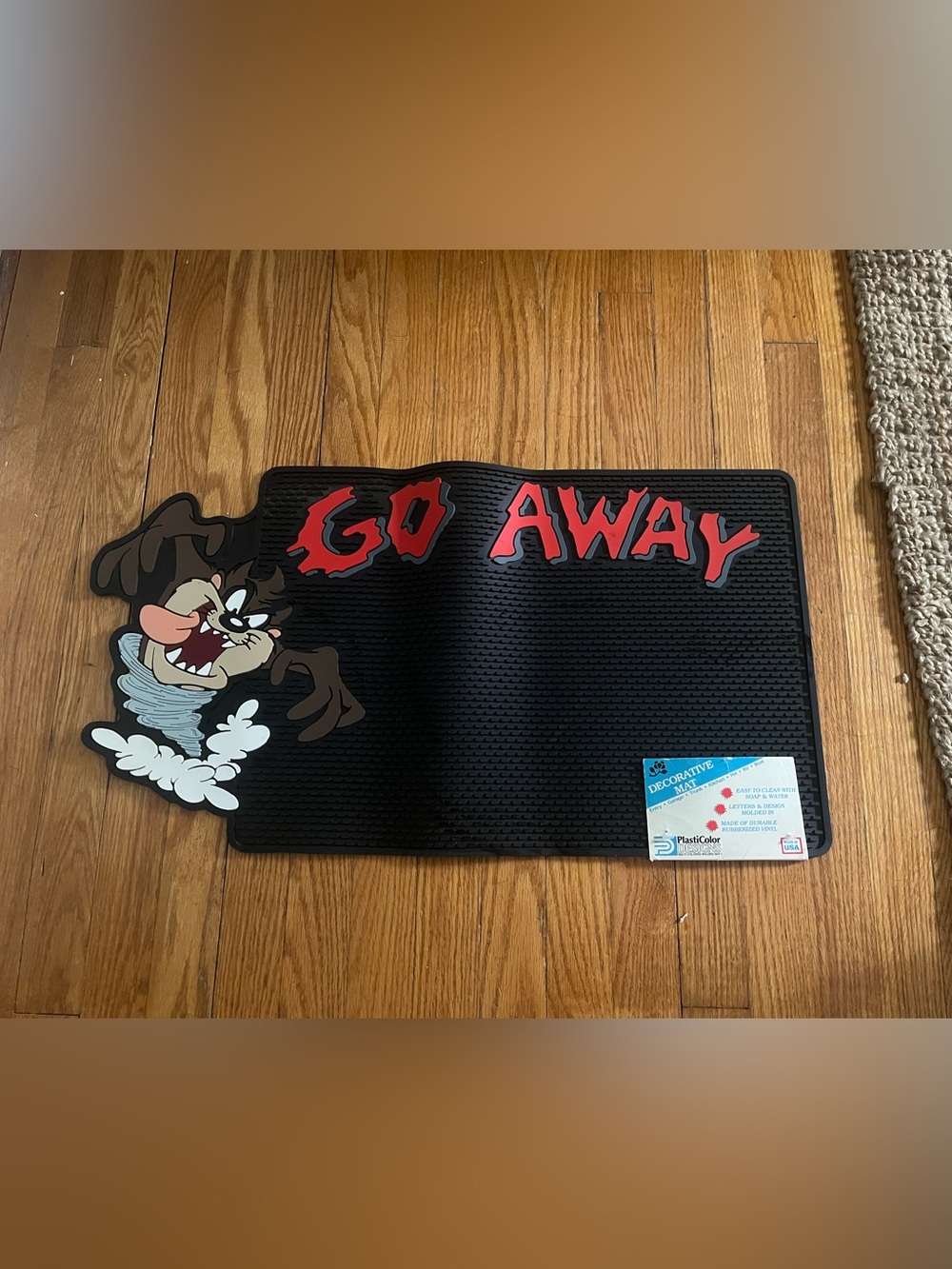 NWT vintage Tazmanian Devil Decorative Mat